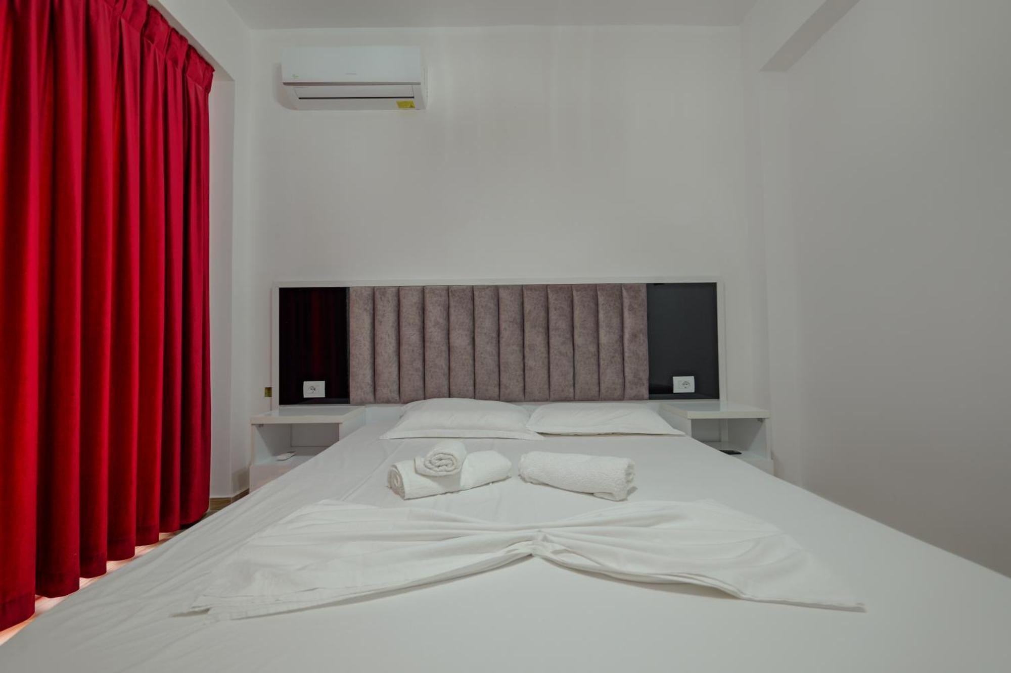 Hotel Take Borsh Zewnętrze zdjęcie