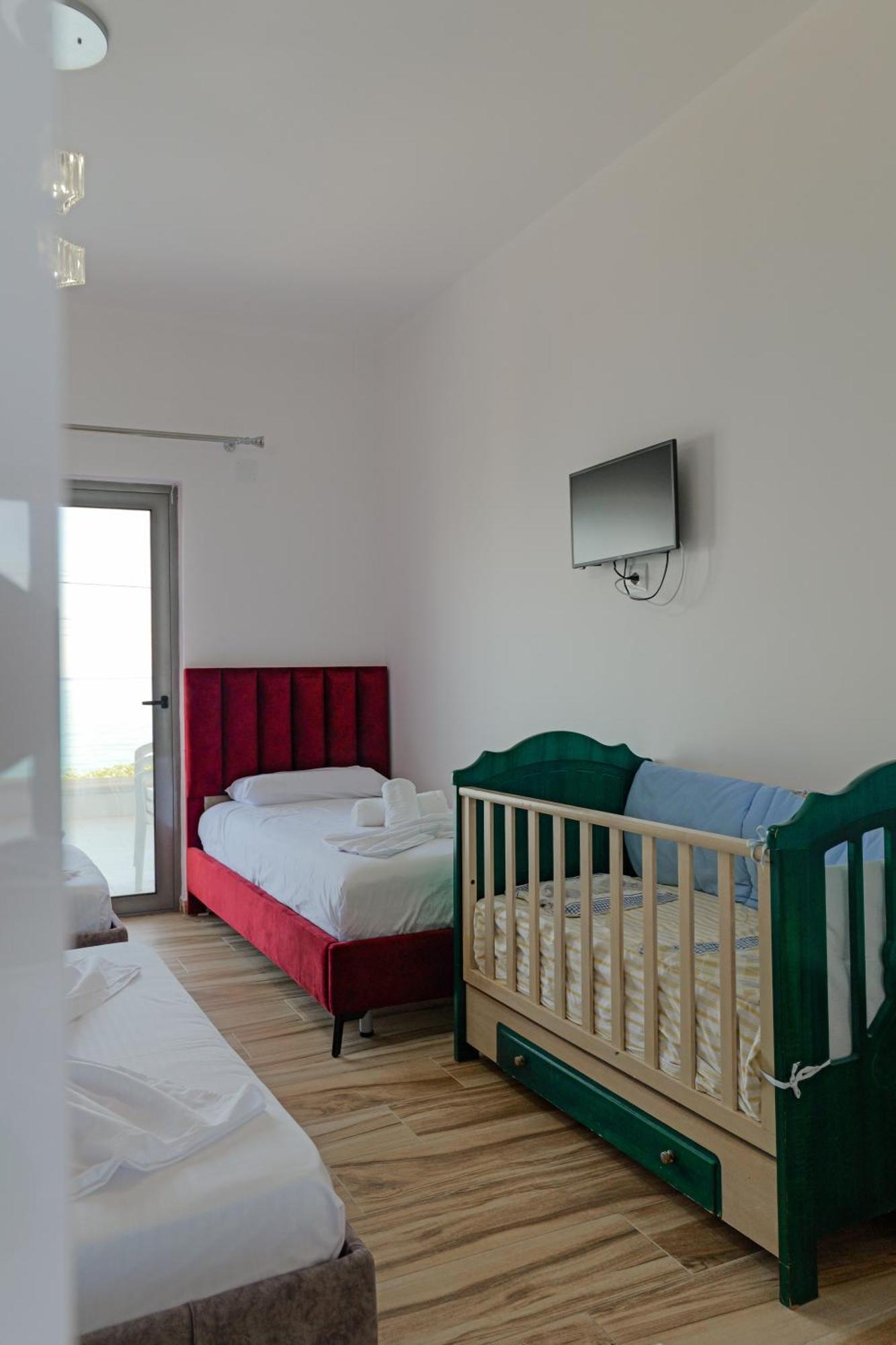 Hotel Take Borsh Zewnętrze zdjęcie
