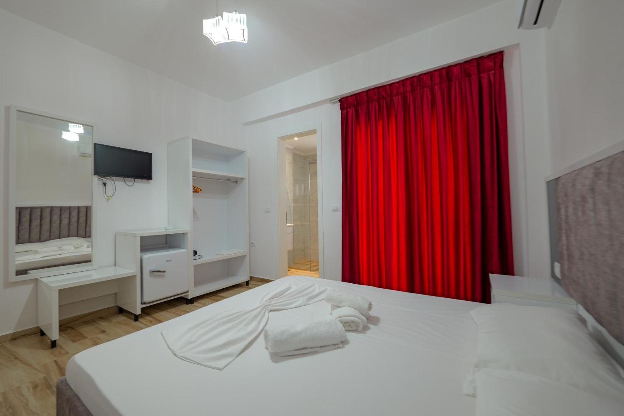 Hotel Take Borsh Zewnętrze zdjęcie