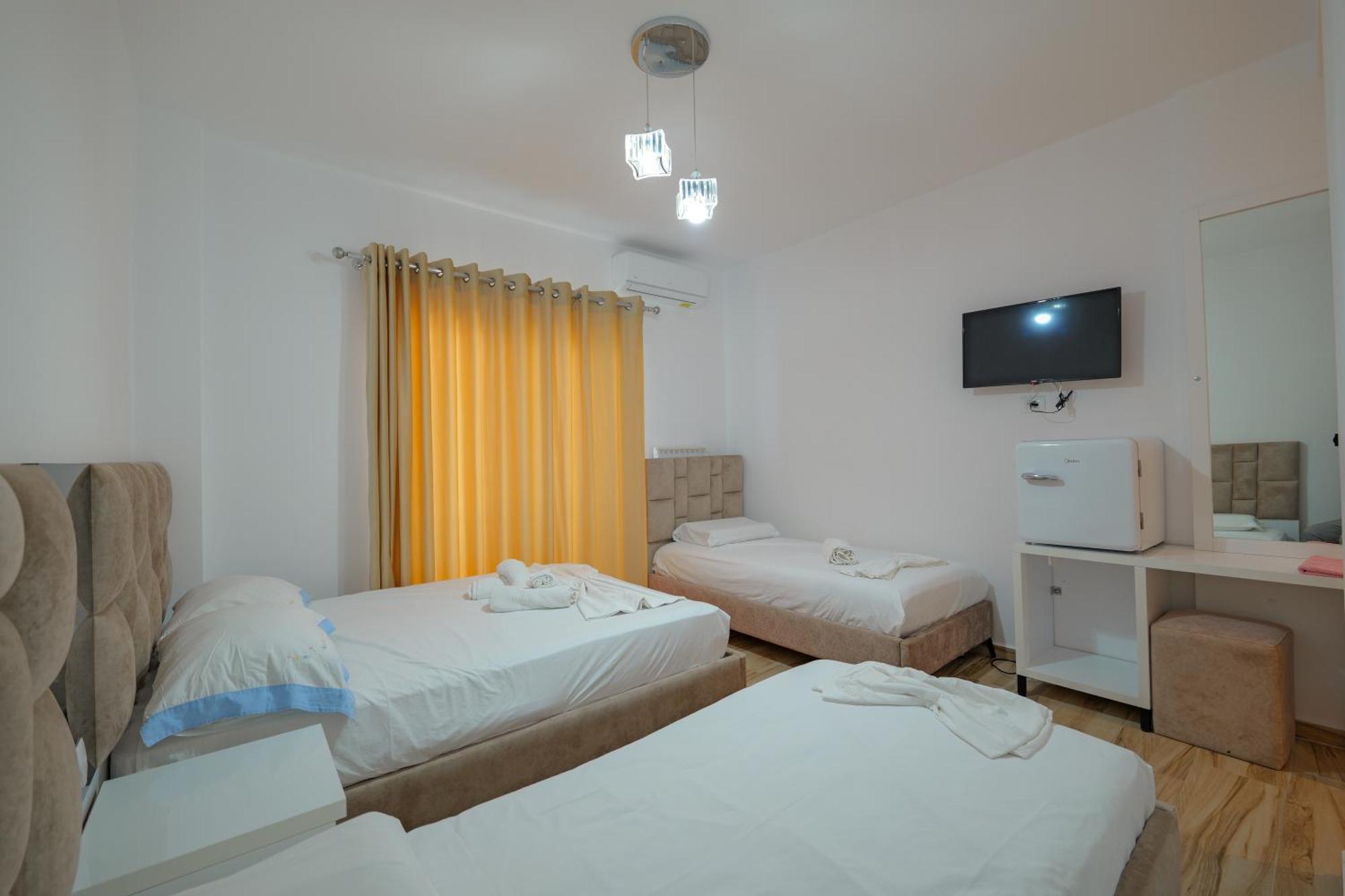 Hotel Take Borsh Zewnętrze zdjęcie